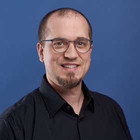 Dr. Daniel Schubert
